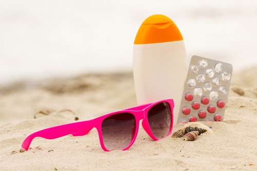  Daily Care: Prima Esposizione al Sole: Come Preparare la Tua Pelle con Integratori e Creme Idratanti Viso!