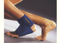 CAVIGLIERA CONTENITIVA NEW EDGE 010 REGULAR TAGLIA UNICA BLU - dottorbianchi.it