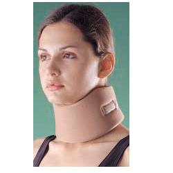 COLLARE CERVICALE OPPO A DENSITA' COMPATTA MISURA MEDIA. SUPPORTA LA COLONNA CERVICALE IN POSIZIONE NEUTRALE O ANATOMICA E PROVVEDE AD IMMOBILIZZARLA. CHIUSURA IN VELCRO - dottorbianchi.it